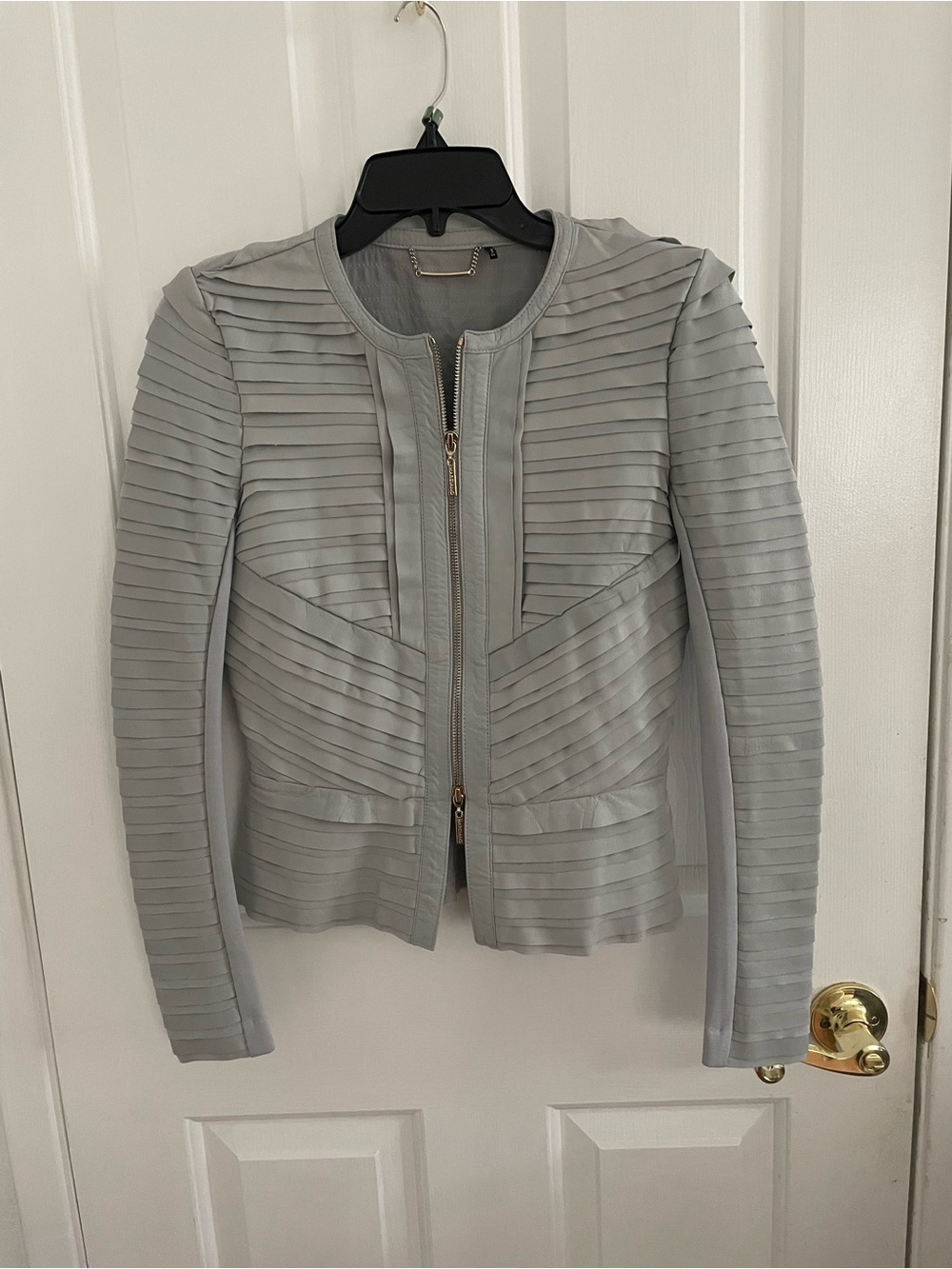 New Marciano  XS Shayna  Lamb Leather Light Gray LayeredZip Leather Jacket